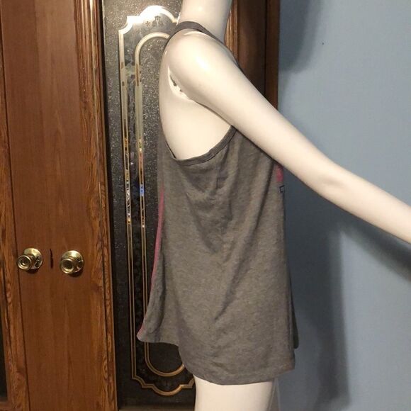 Athletic Works Top   - Picture 2 of 5